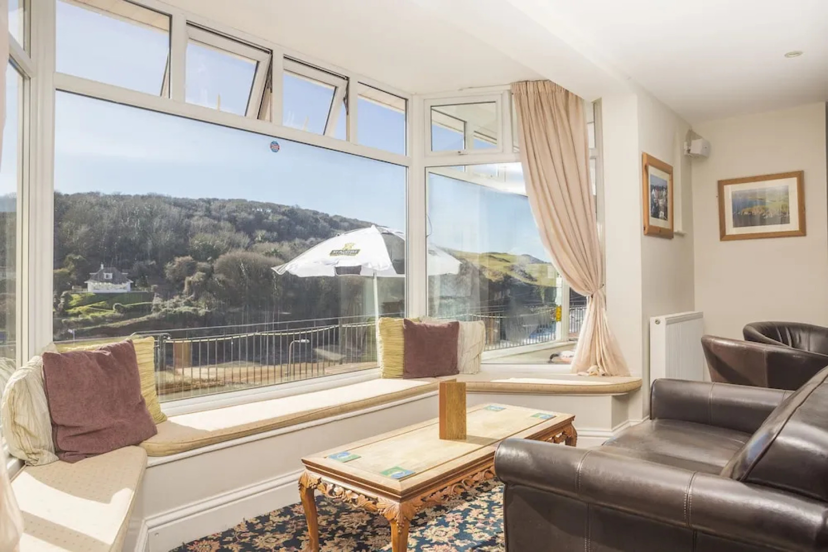 The Sun Bay Hotel & Restaurant