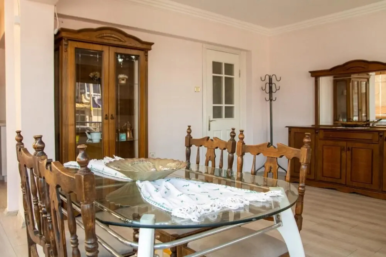 Colorful Flat With Sea View Near Sea in Guzelbahce