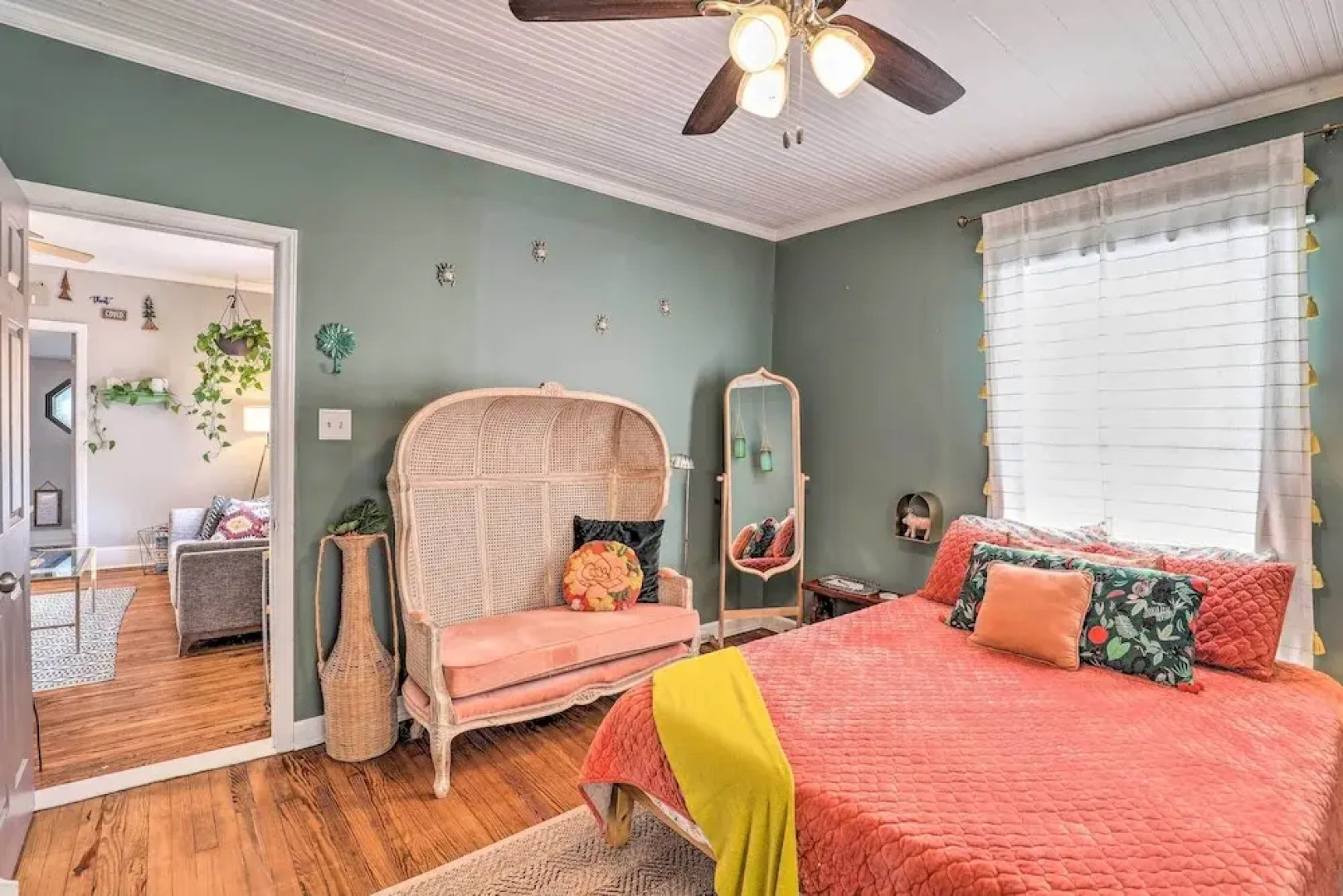 Stylish Woodfin Home w/ Backyard & Fire Pit