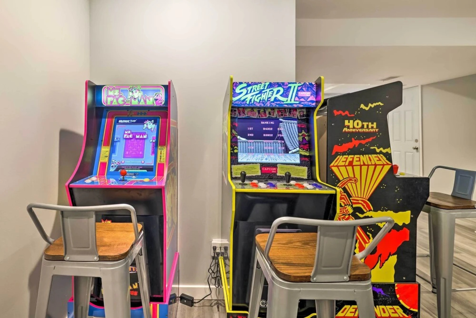 Hot Tub, Lake Access: Spacious Poconos Getaway!