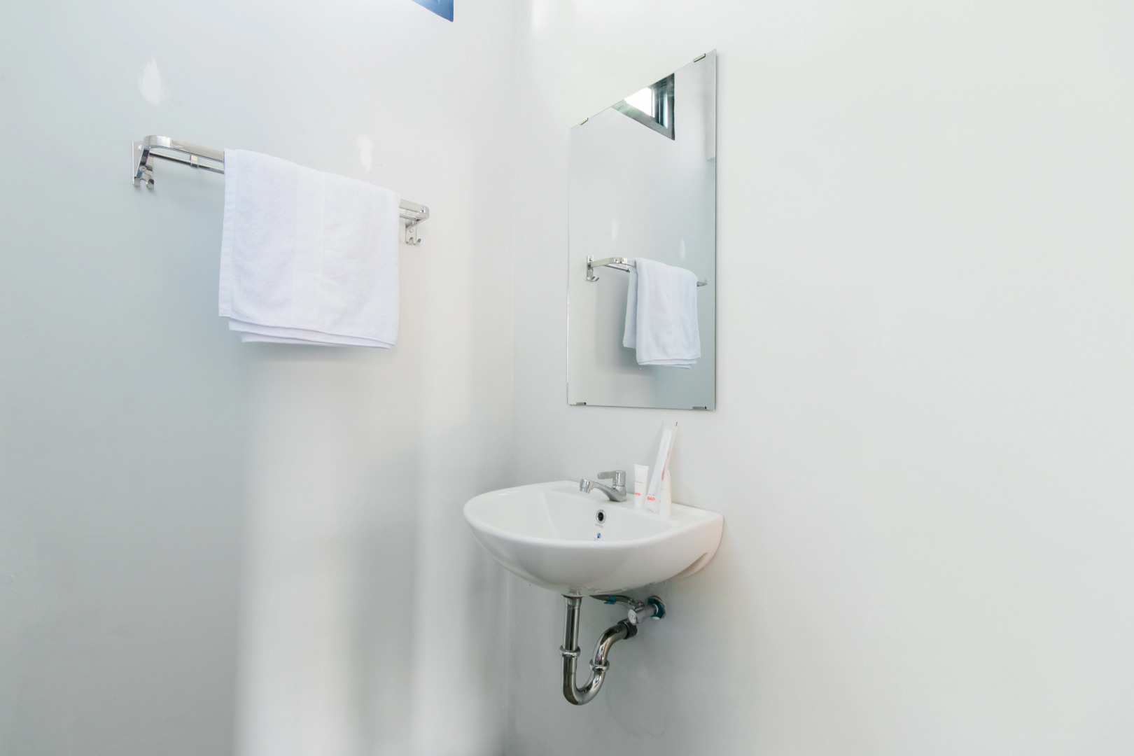 Capital O 1898 Louise Place