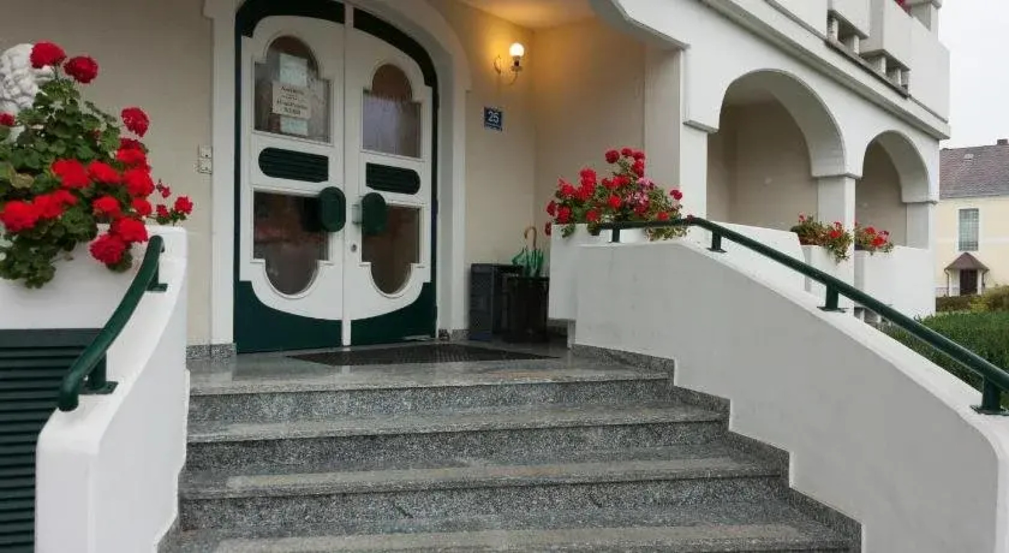 Hotel & Kurpension Weiss