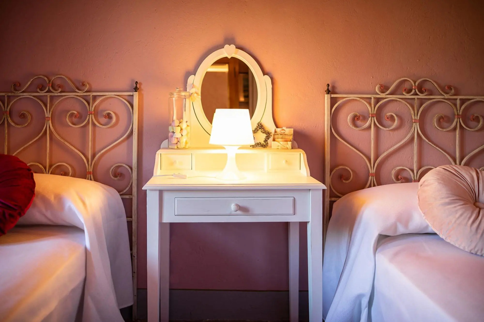 Villa With Pool in Splendid Panoramic Location Just 20 Minutes From Florence-sotto Colle - Villa e Cottage