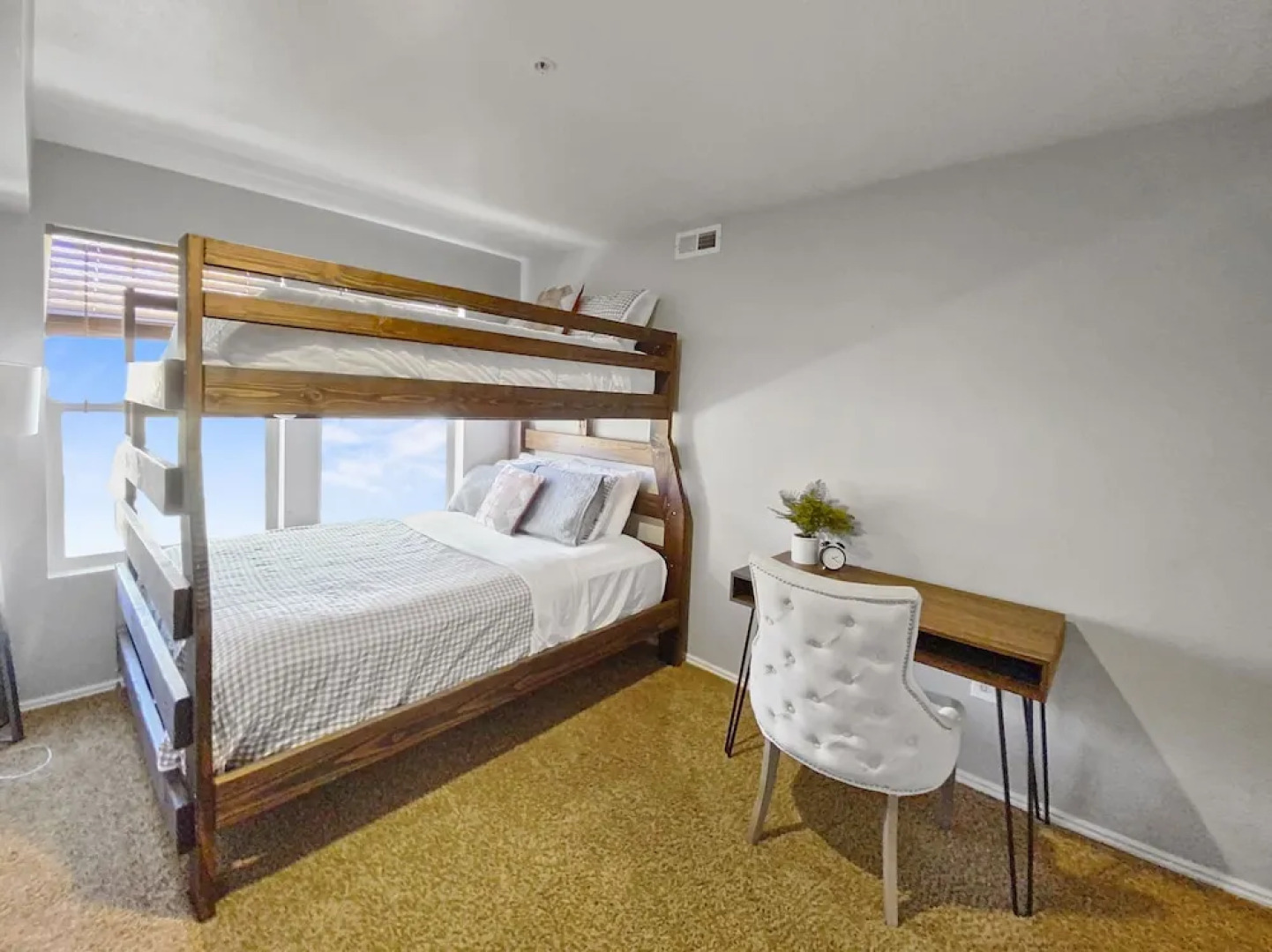 Ski 1 Mile To Deer Valley Gondola 2 Bedroom Condo by RedAwning