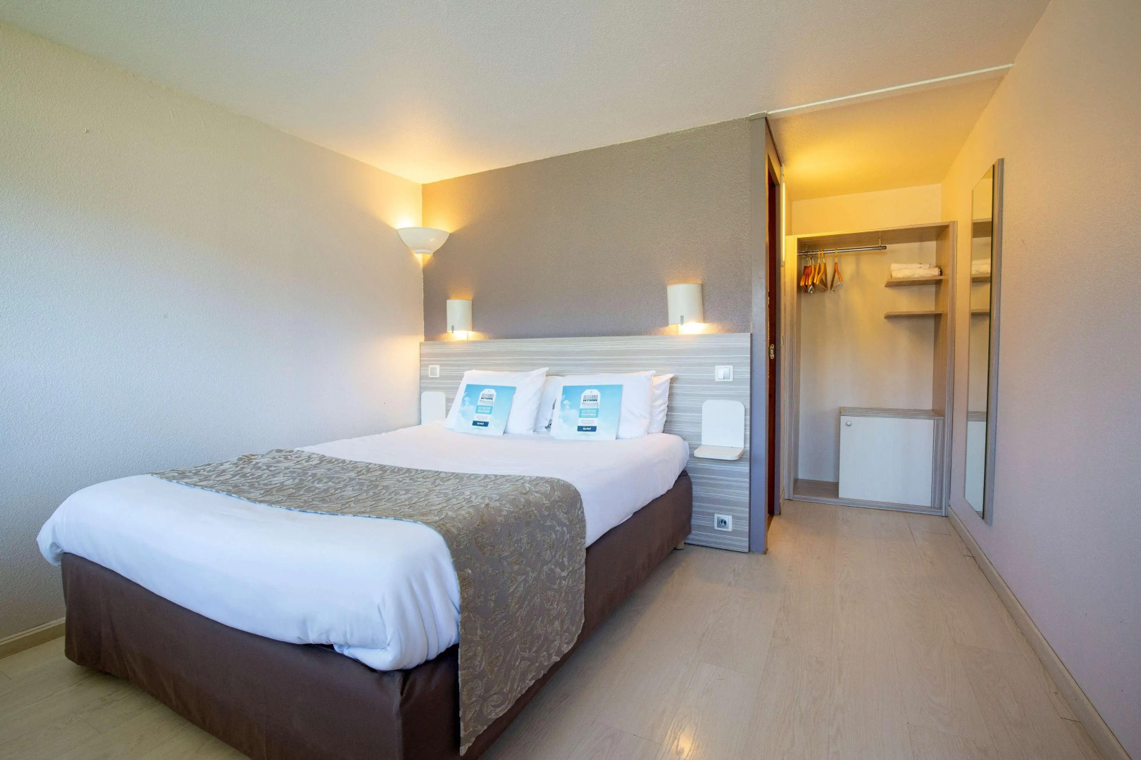 Kyriad BELLEGARDE  - Genève