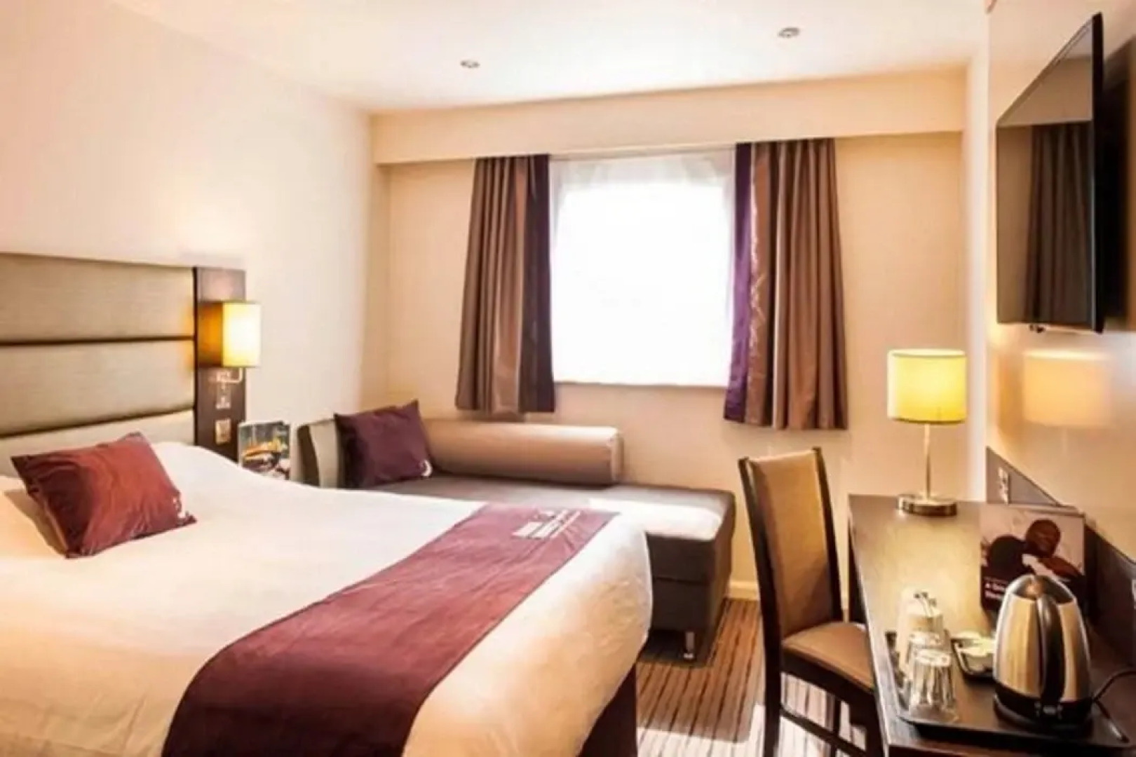 Premier Inn Luton Town Centre