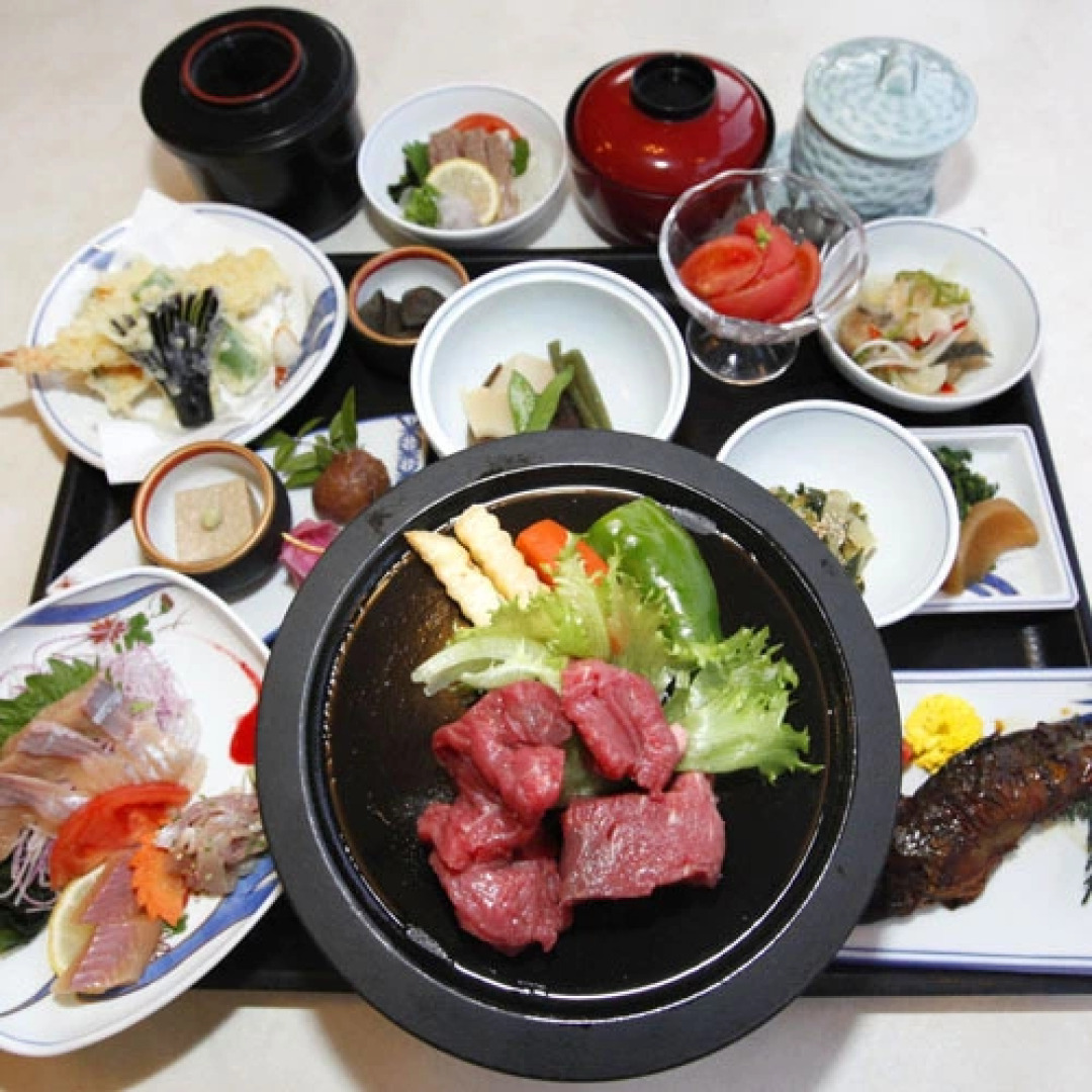 Kokumin Shukusha Furuiwayaso