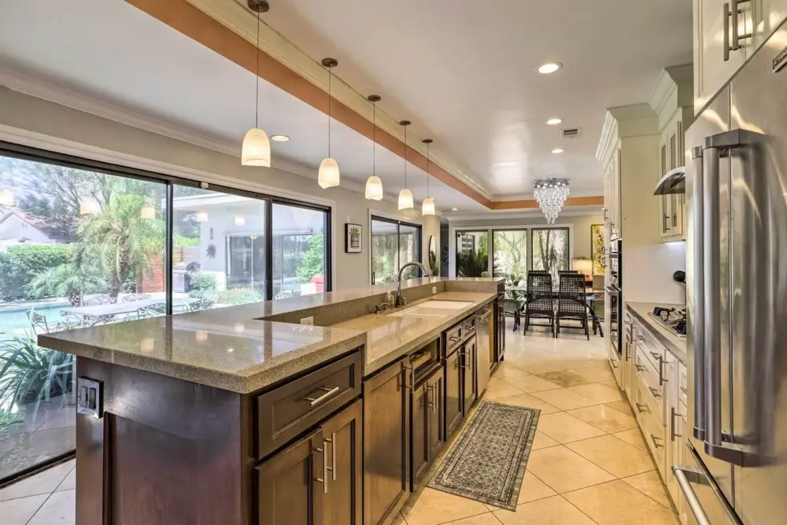 Pool, Grill & Game Room: Bermuda Dunes Oasis