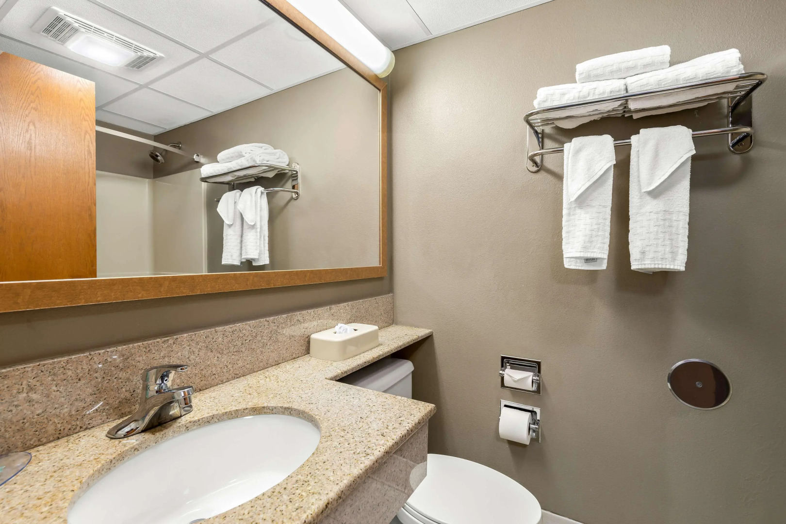 Best Western West Towne Suites