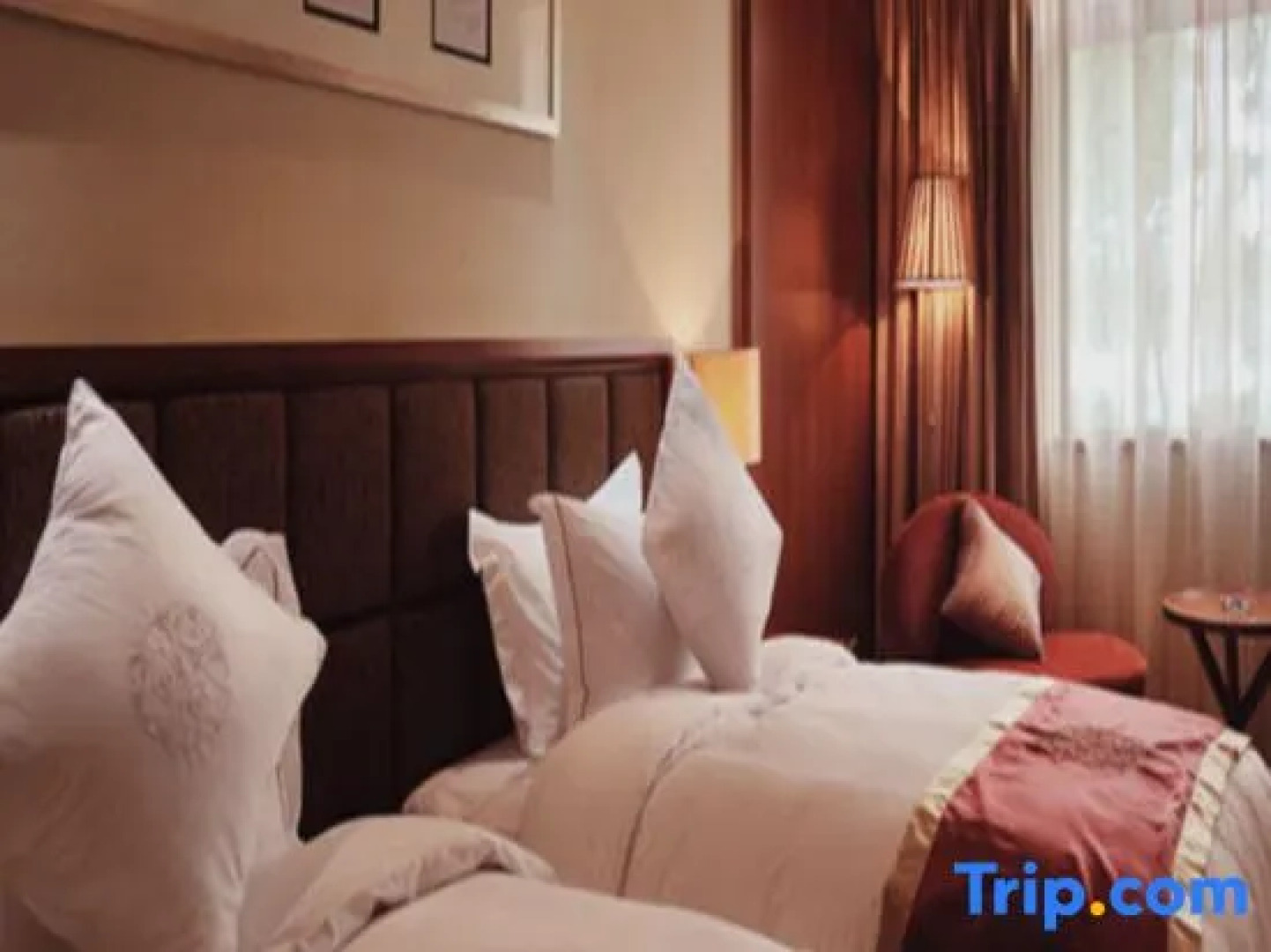 Hentique Huijin Resort Hotel