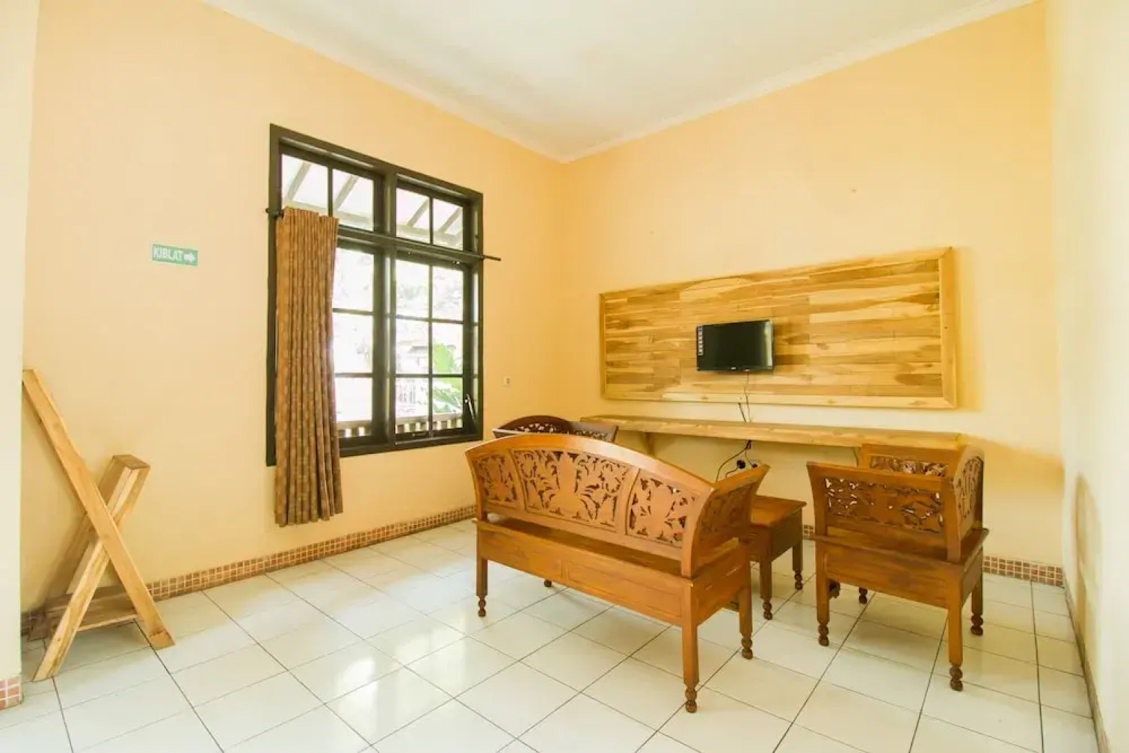 OYO 937 Mahessa Indah Homestay