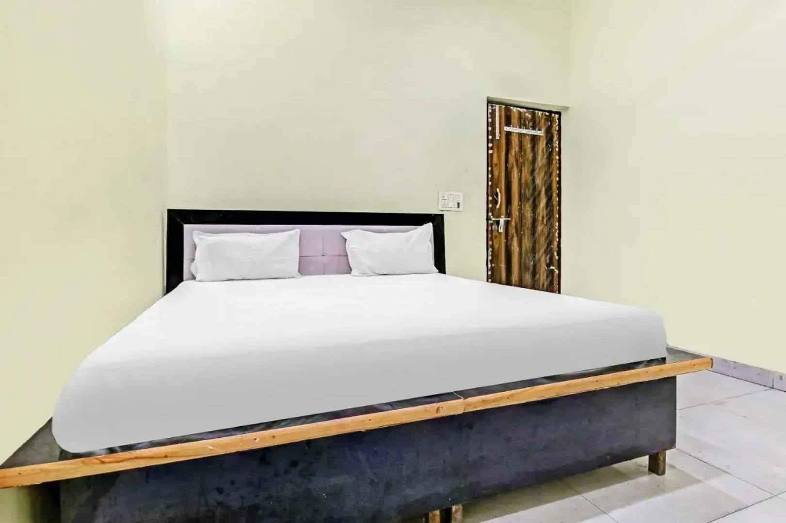 Oyo Flagship 703738 Hotel Prince In