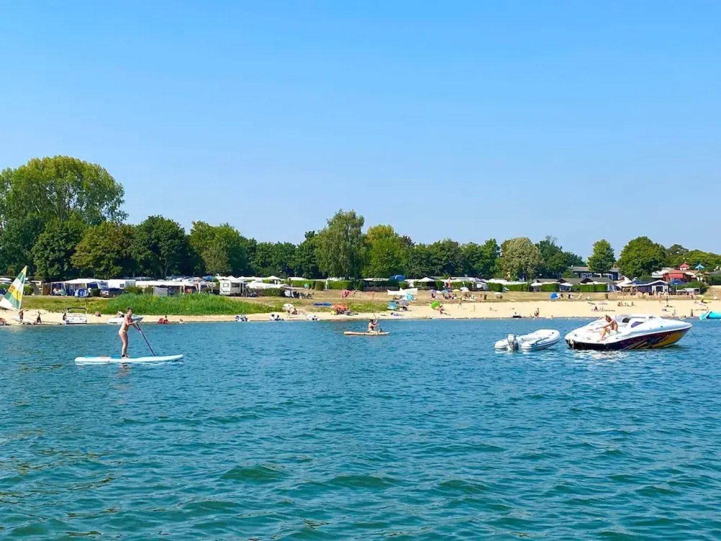 Chalet on the Recreational Lake and the Veluwe