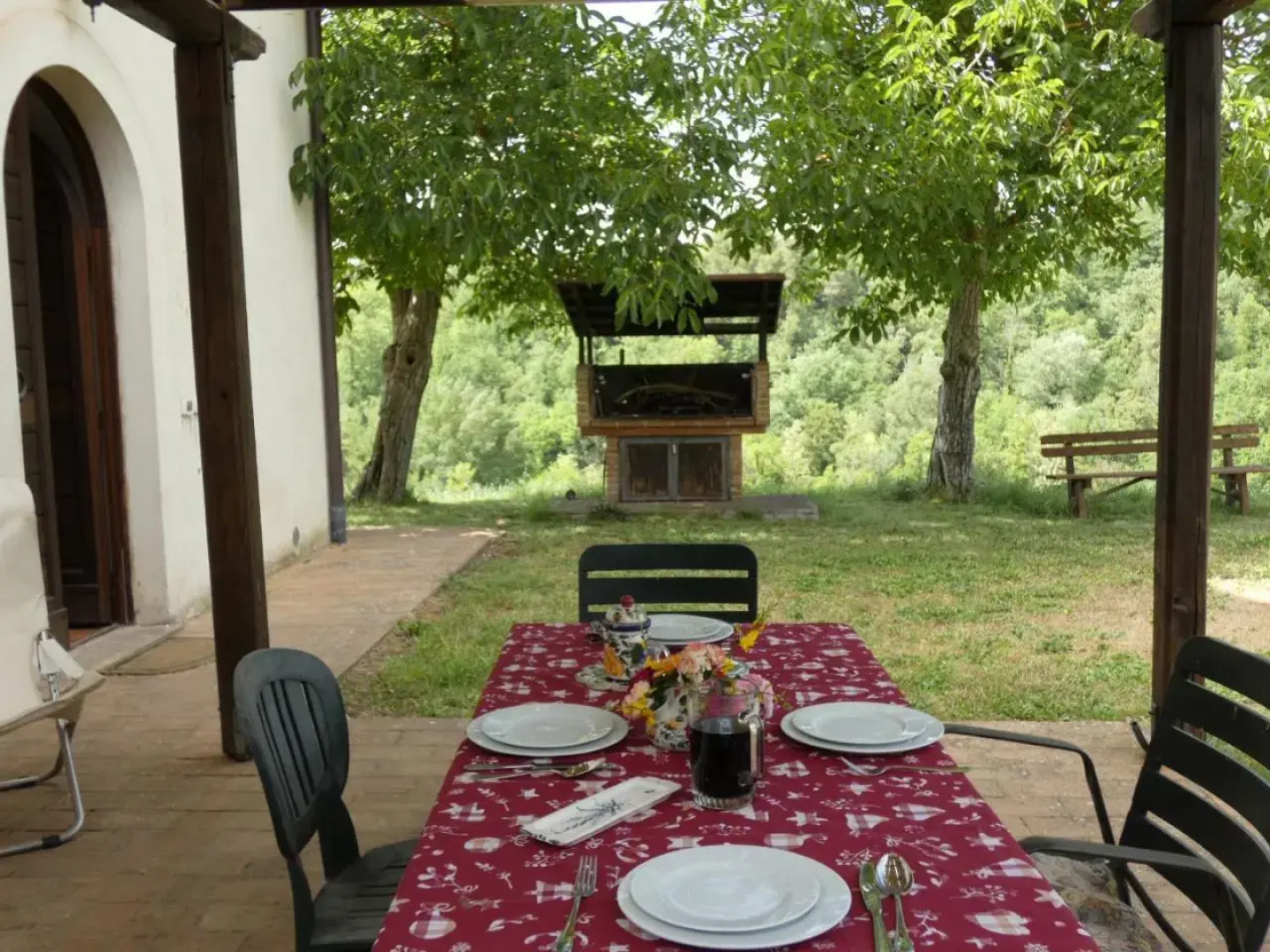 Scappo in Umbria, la Cantinetta