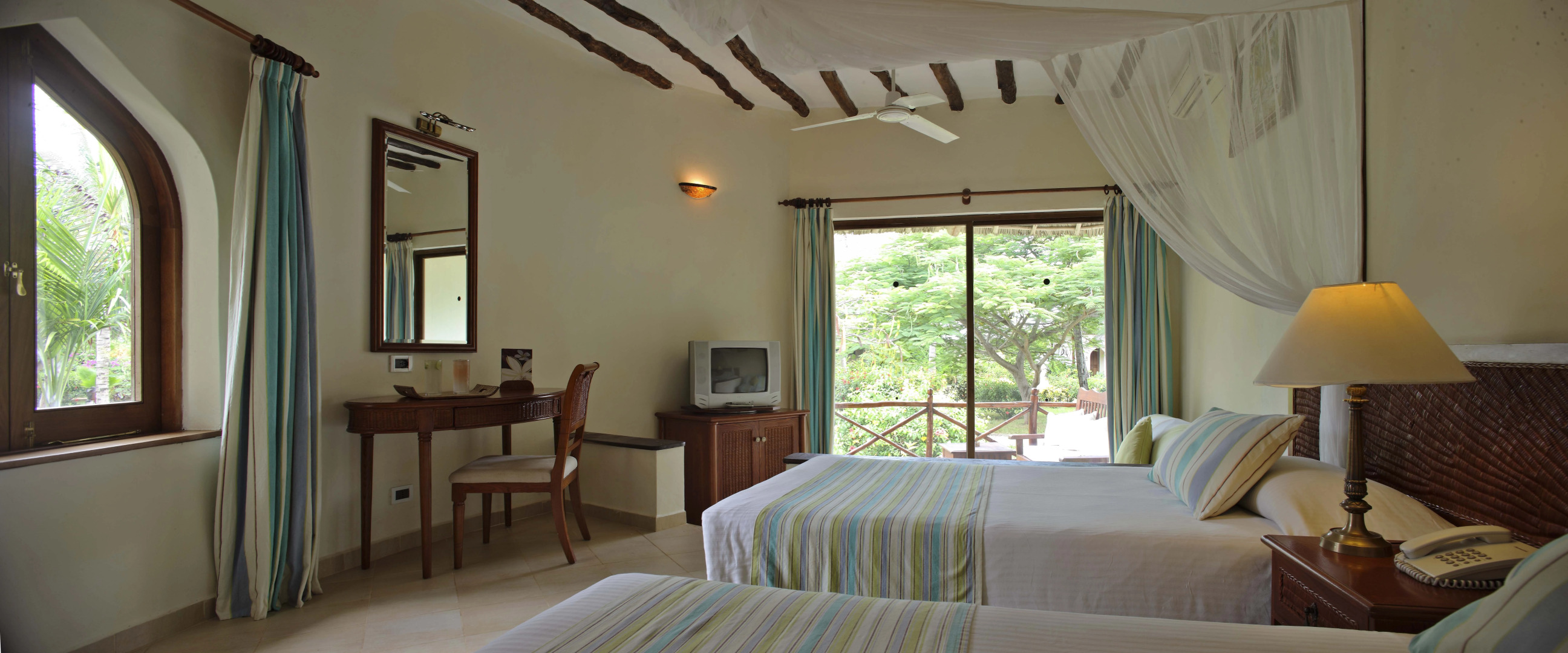 Sultan Sands Island Resort