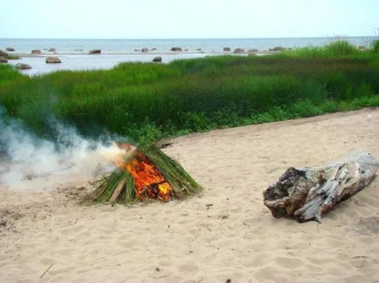 Karineeme Holiday House