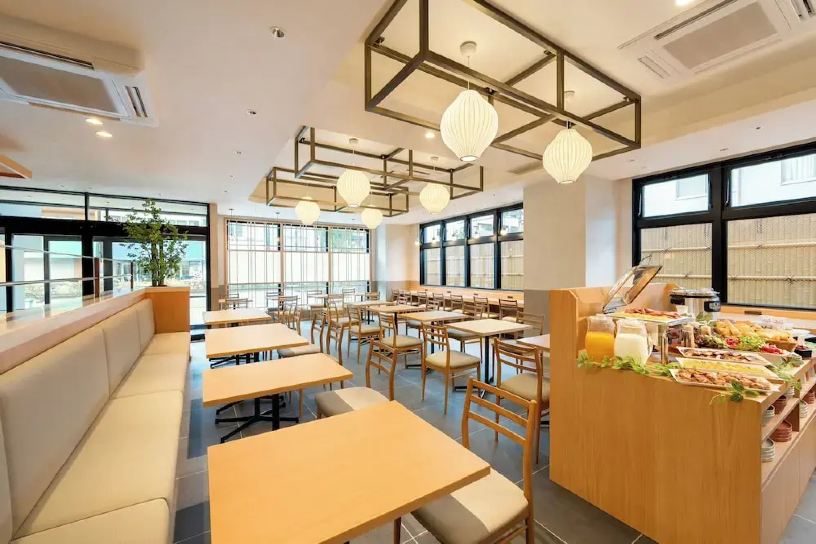 Iyashidokoro hotel Kanraku Kurumeekimae