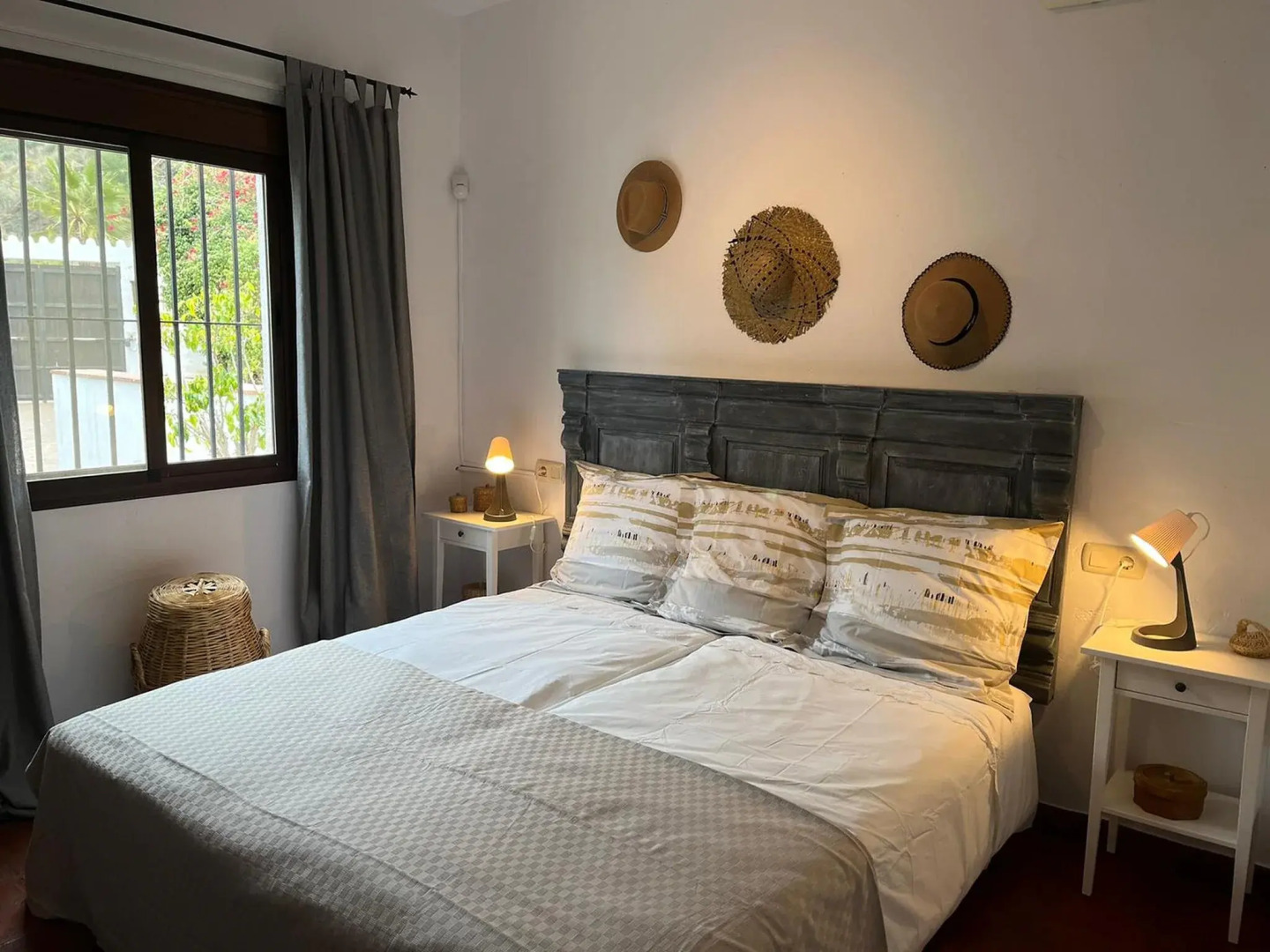 Mountain-view holiday home in Arenas with private pool