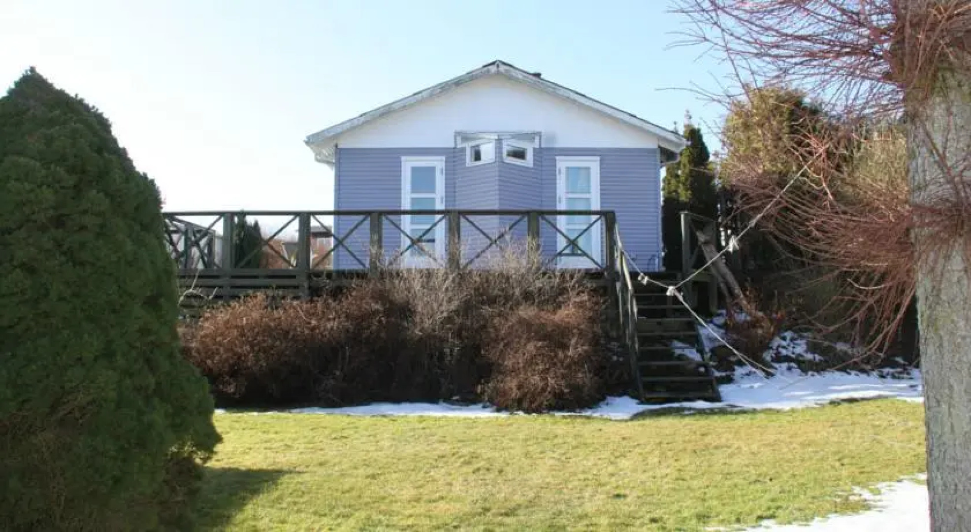 Anemone 26 Holiday House