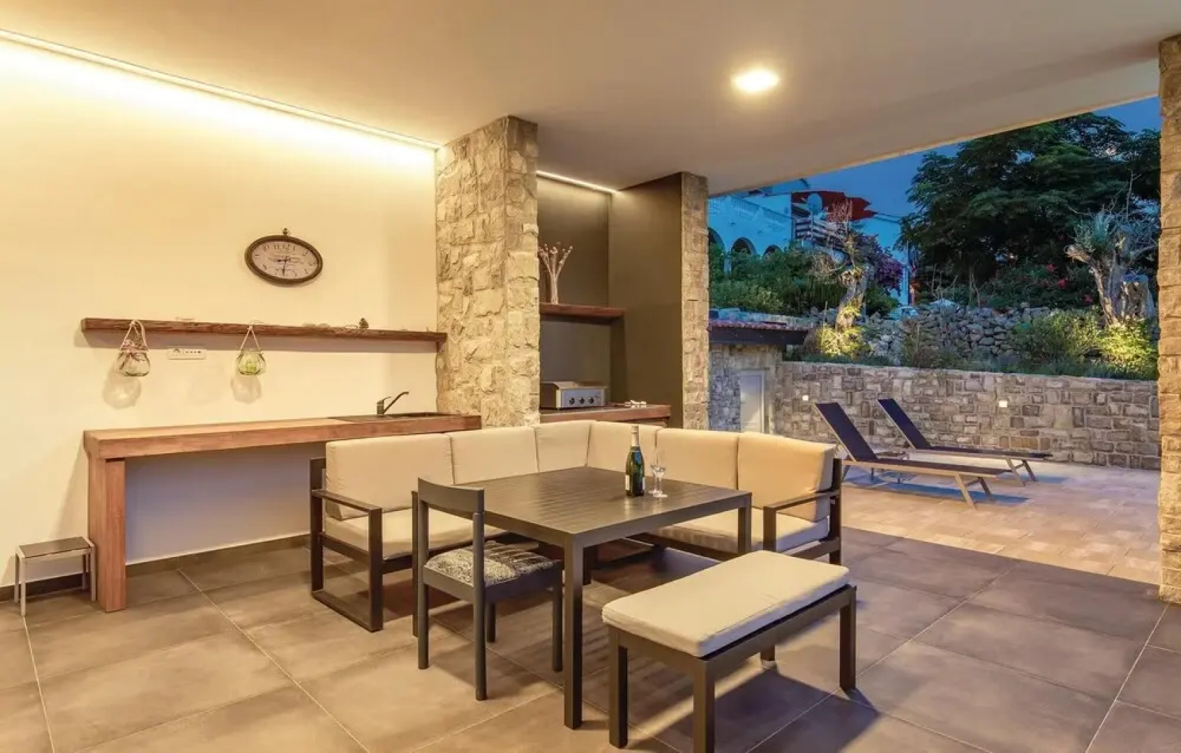 Awesome Home in Lun With Wifi, Outdoor Swimming Pool and 4 Bedrooms