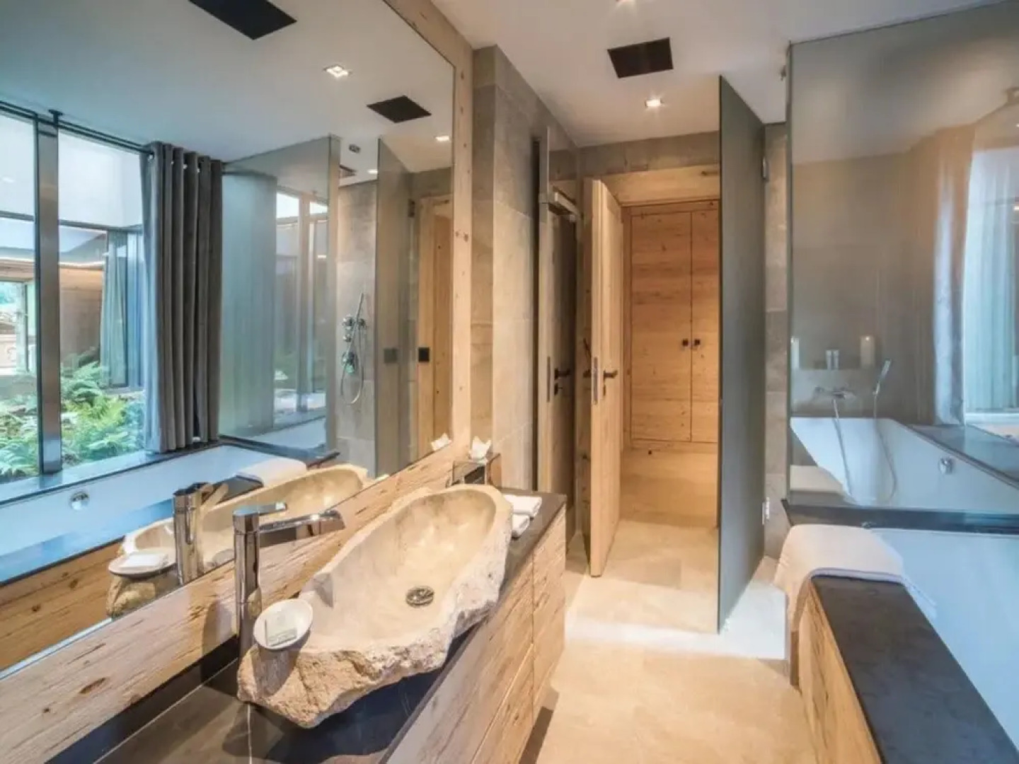 Superior Chalet With Views