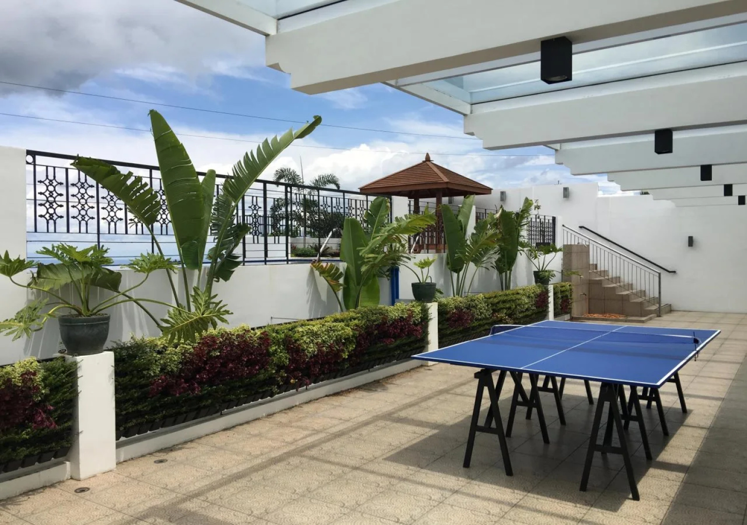 Vista Real Hotel