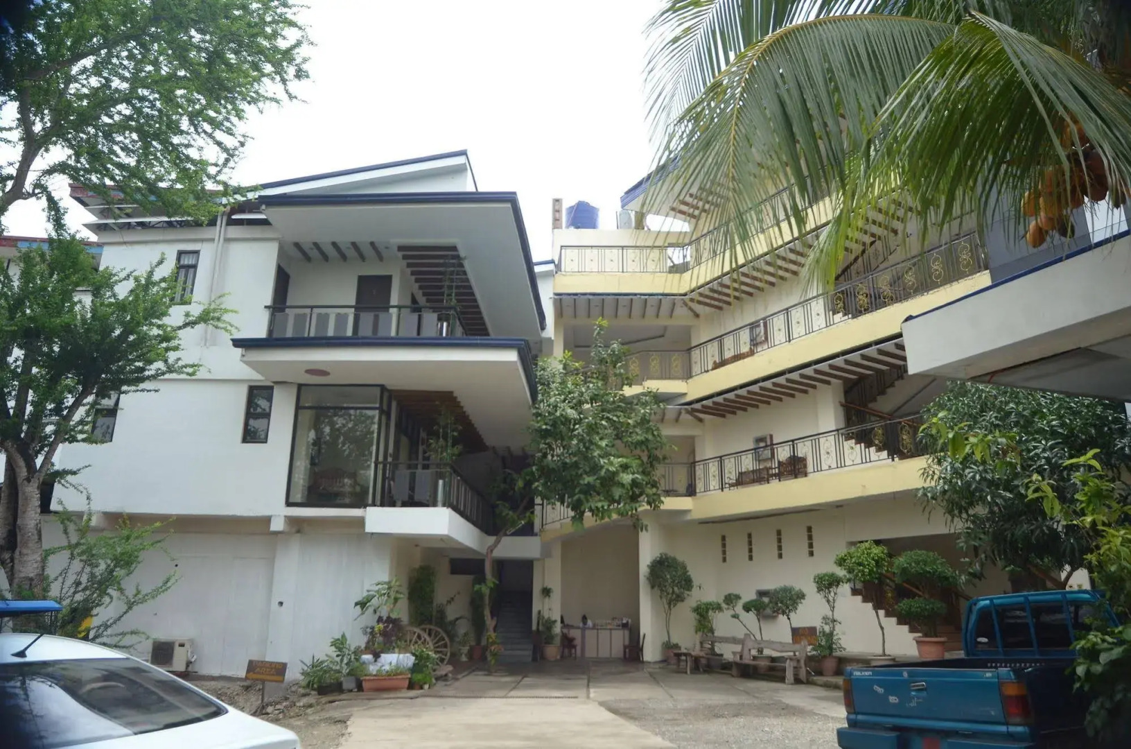 Reyna's The Haven and Gardens