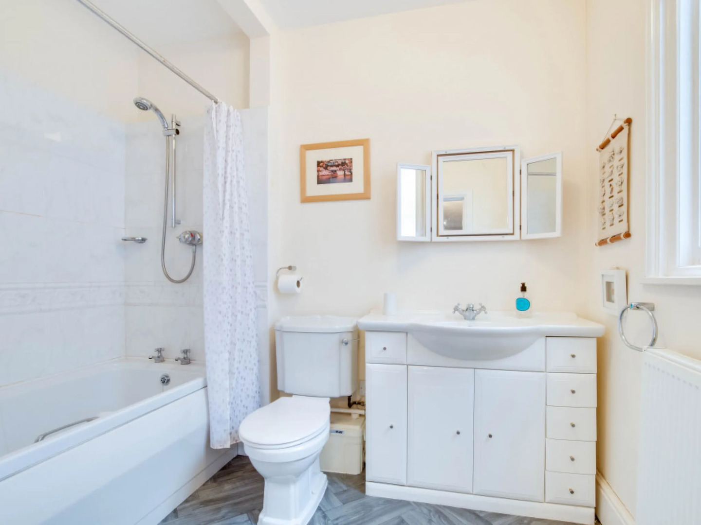 Holiday Home Bayards