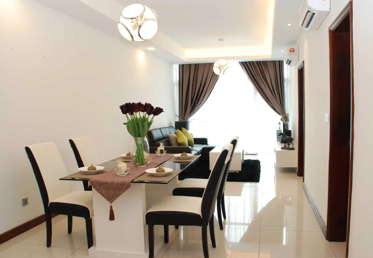 Paragon Serviced Suites @ Straits View