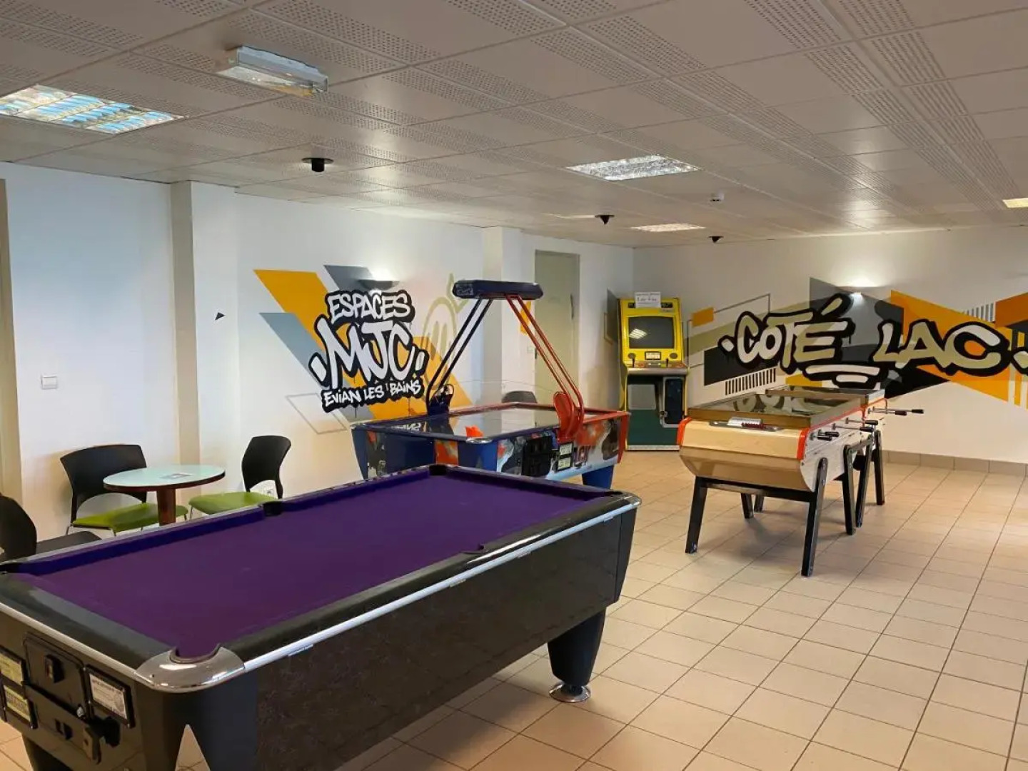 Coté Lac Hostel Evian