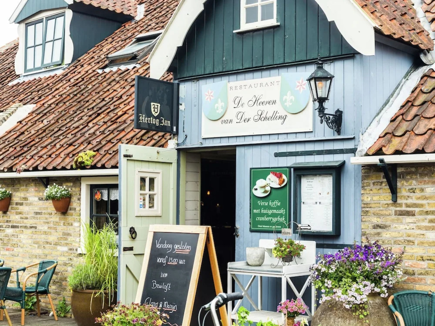 Comfortable Cottage Near Sea in Oosterend Terschelling