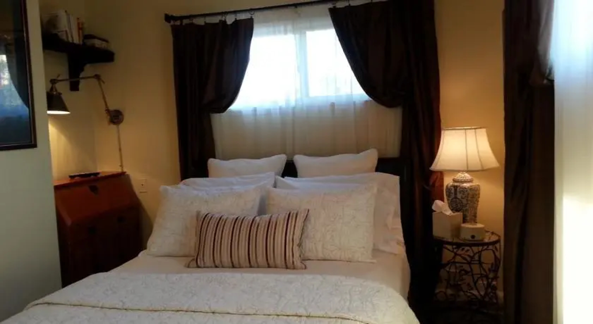 A Pied-A-Terre in Belmont Shore