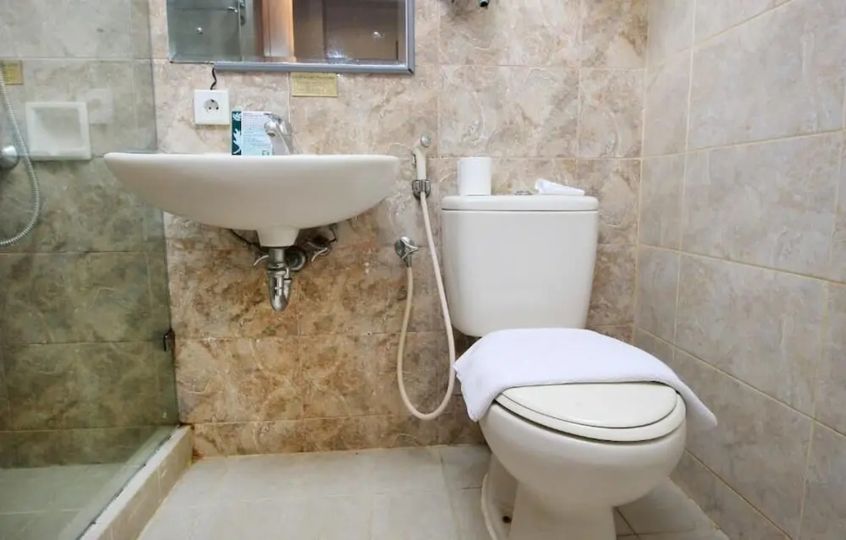 Galeri Ciumbuleuit Hotel