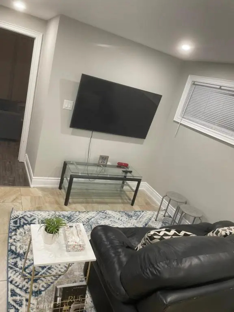 Stunning & cozy freshly renovated 2 bedroom basement unit