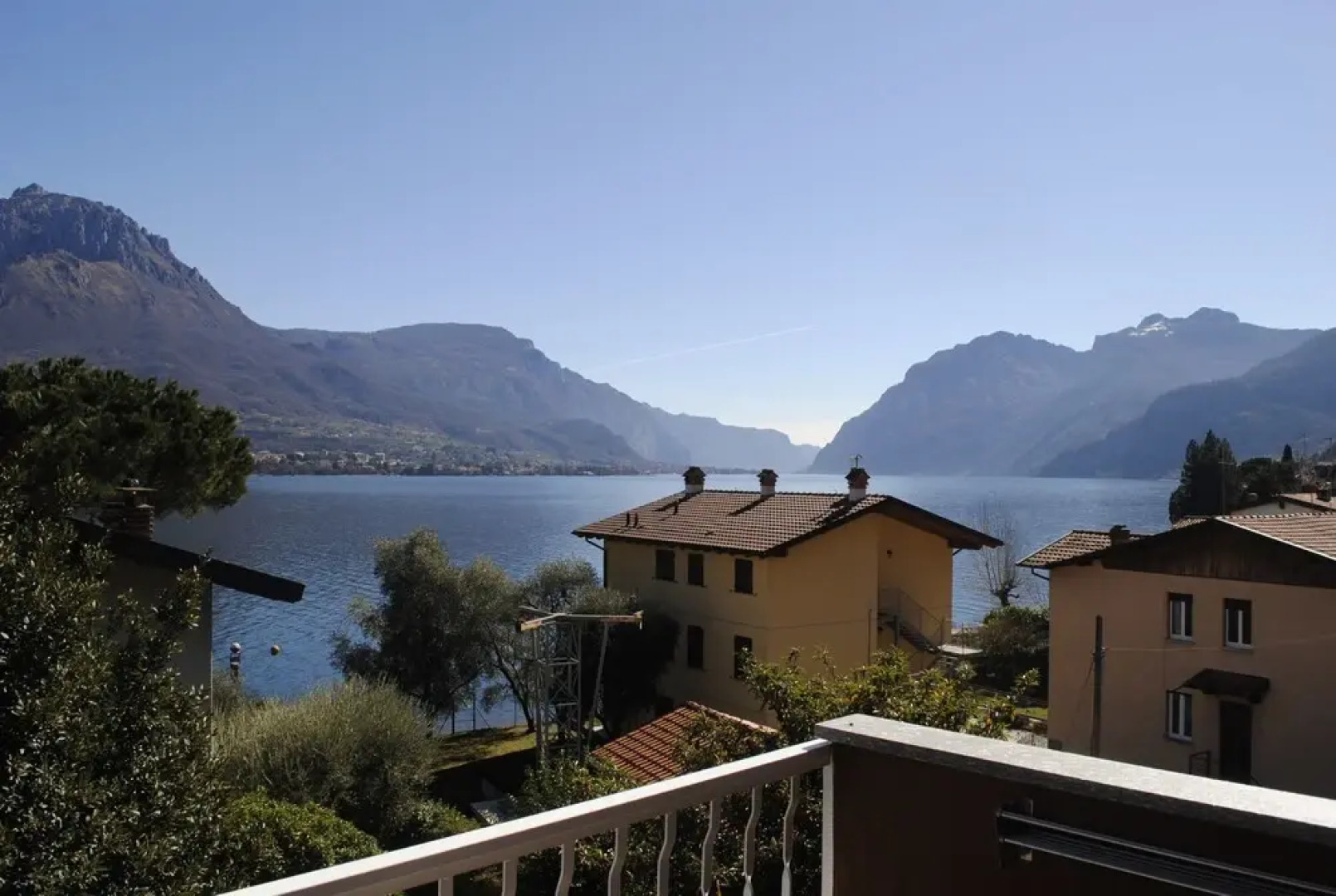 Olive To Lario Apartments