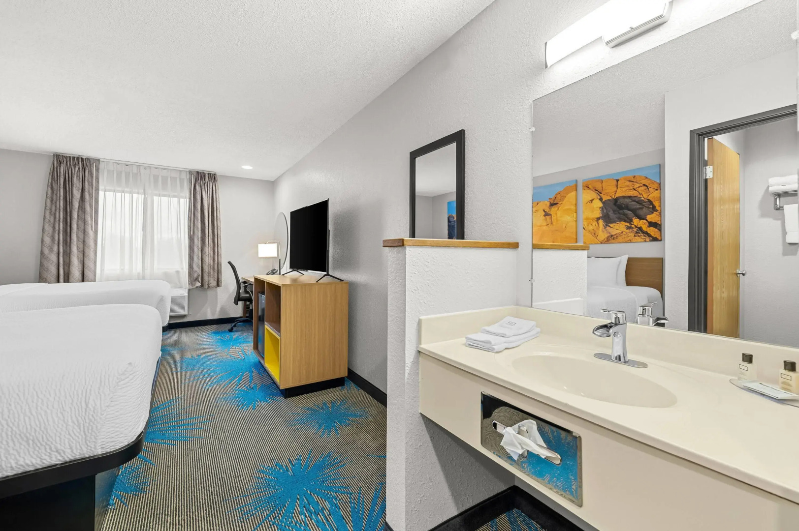 Days Inn by Wyndham Wall