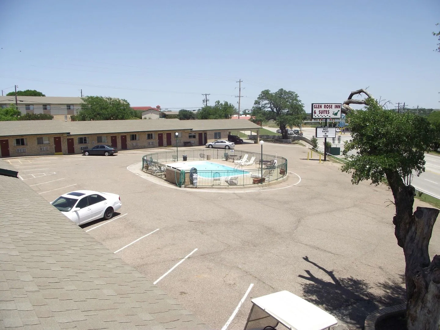 Glen Rose Inn and Suites