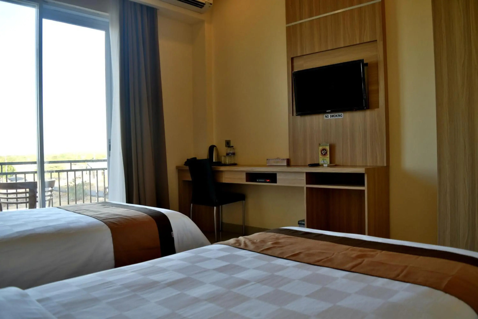 Padadita Beach Hotel