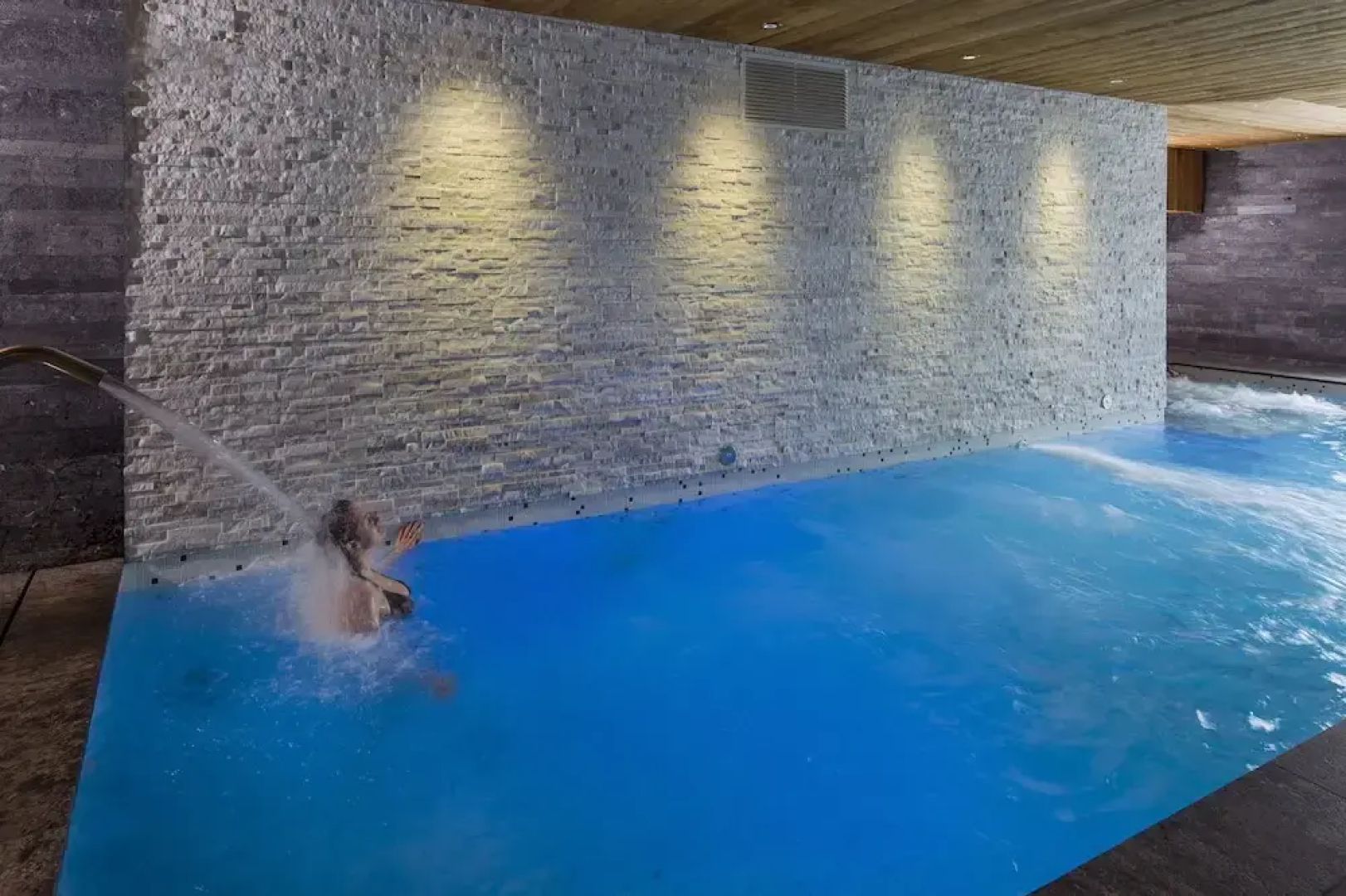 Chalet Hotel Crychar