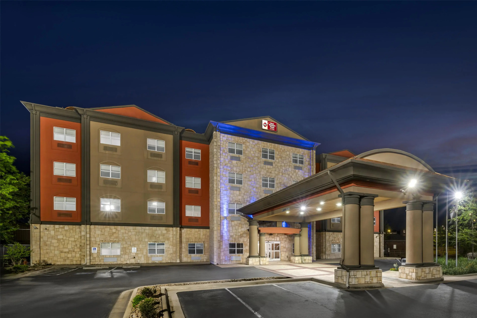 Best Western Plus JFK Inn & Suites