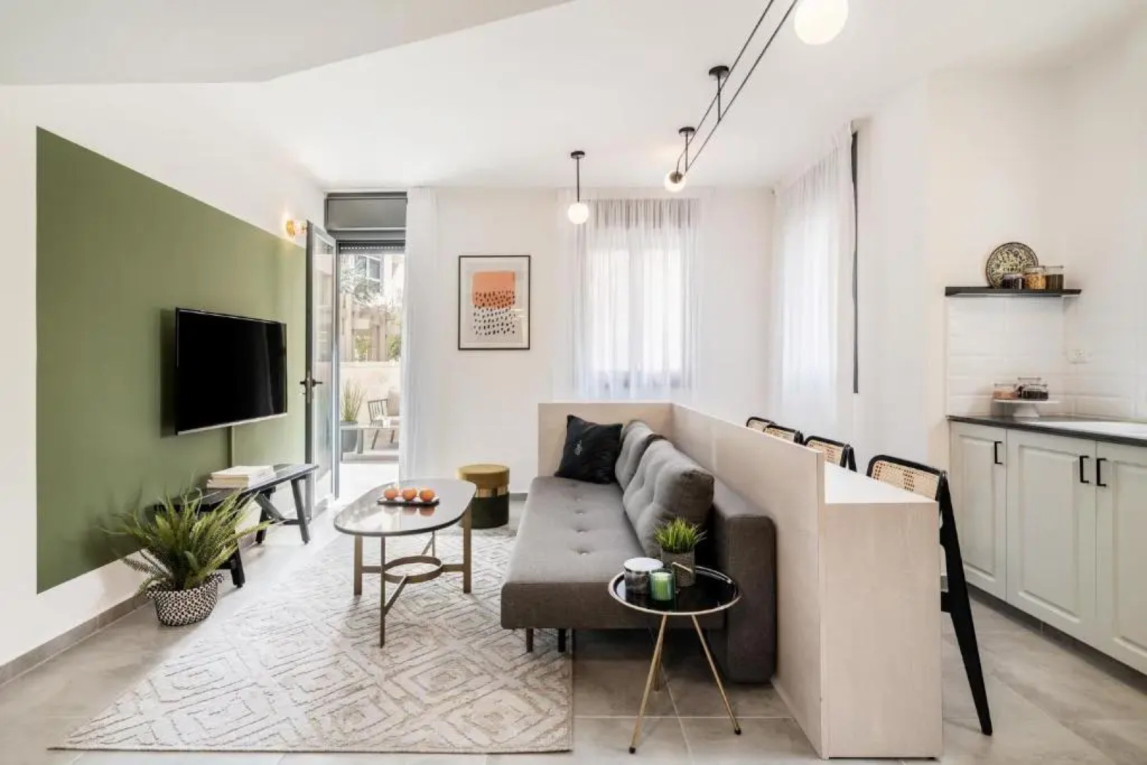 Mr. Agrippa - By TLV2GO