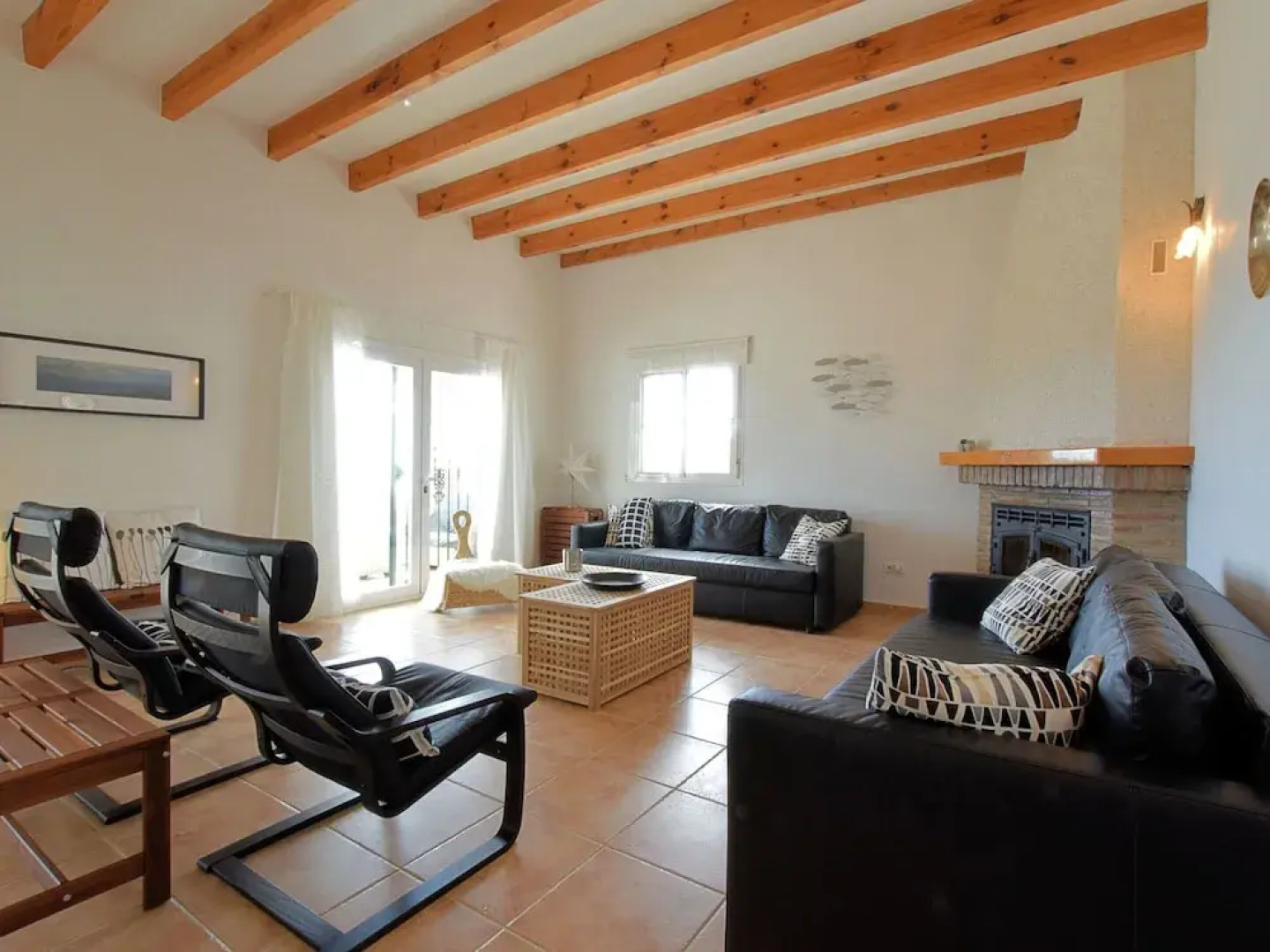 Spacious Villa with Hot Tub in Arenas