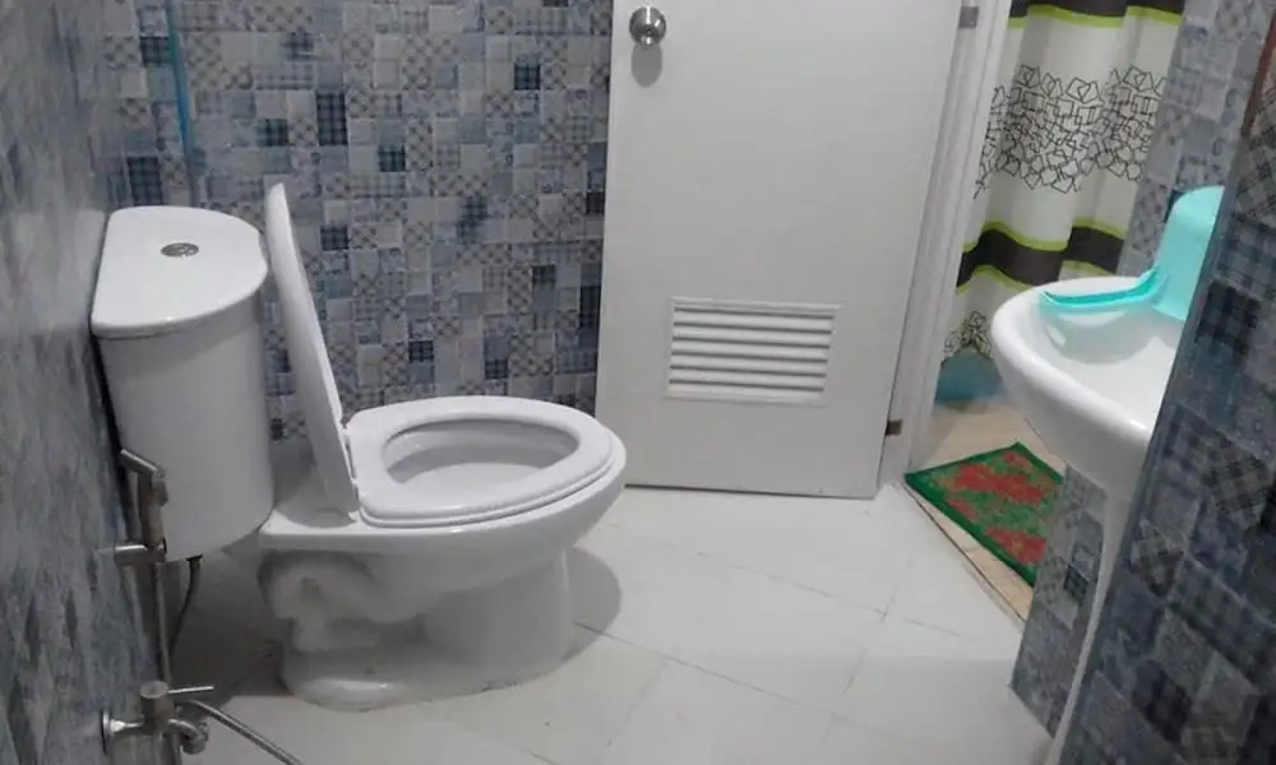 Den's Transient House