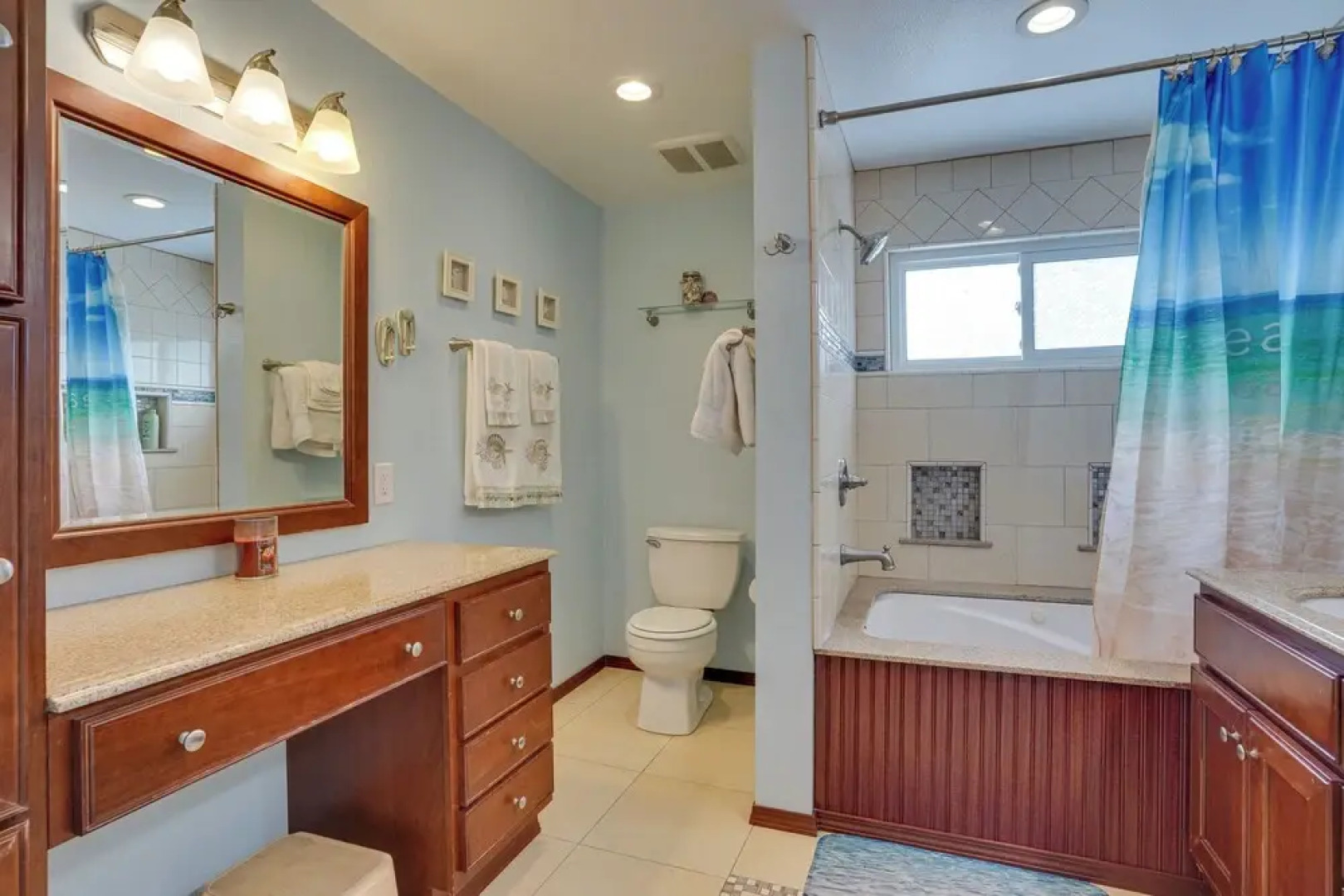 Santa Ana Home w/ Patio, 9 Mi to Disneyland!