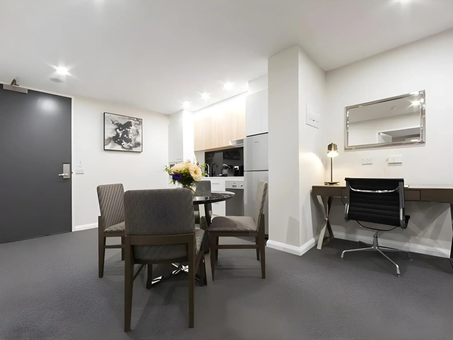 Avenue Hotel Canberra