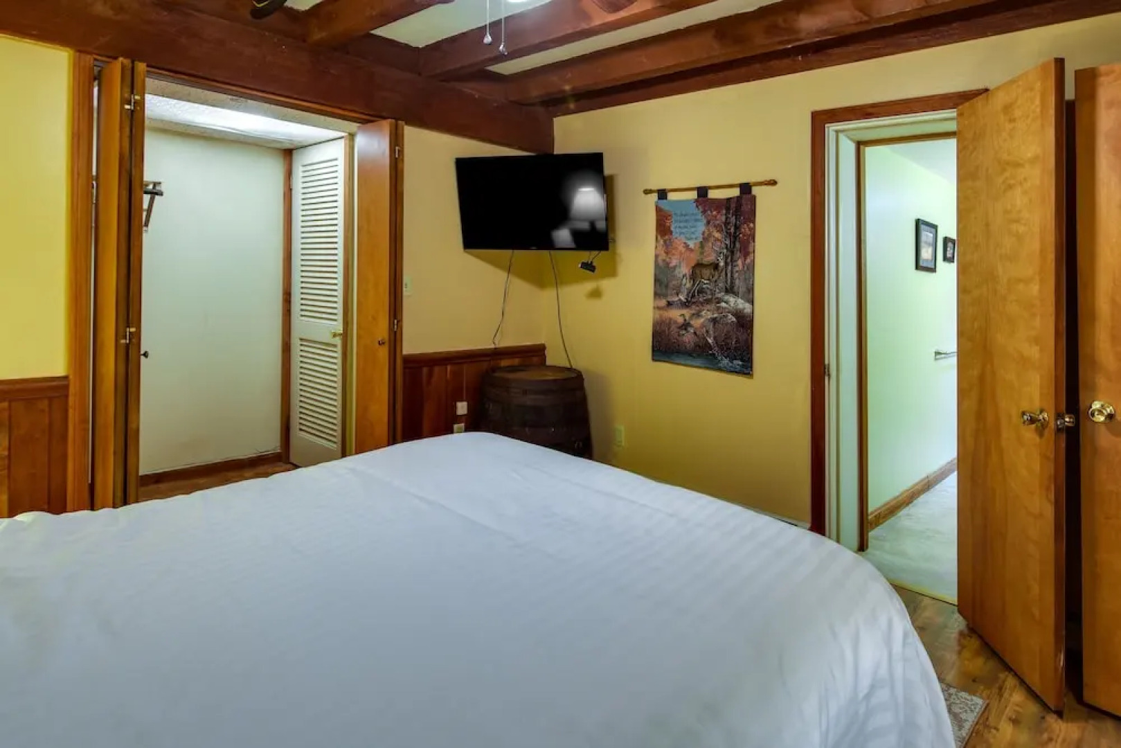 Resort Amenities: Family-friendly Dubois Cabin