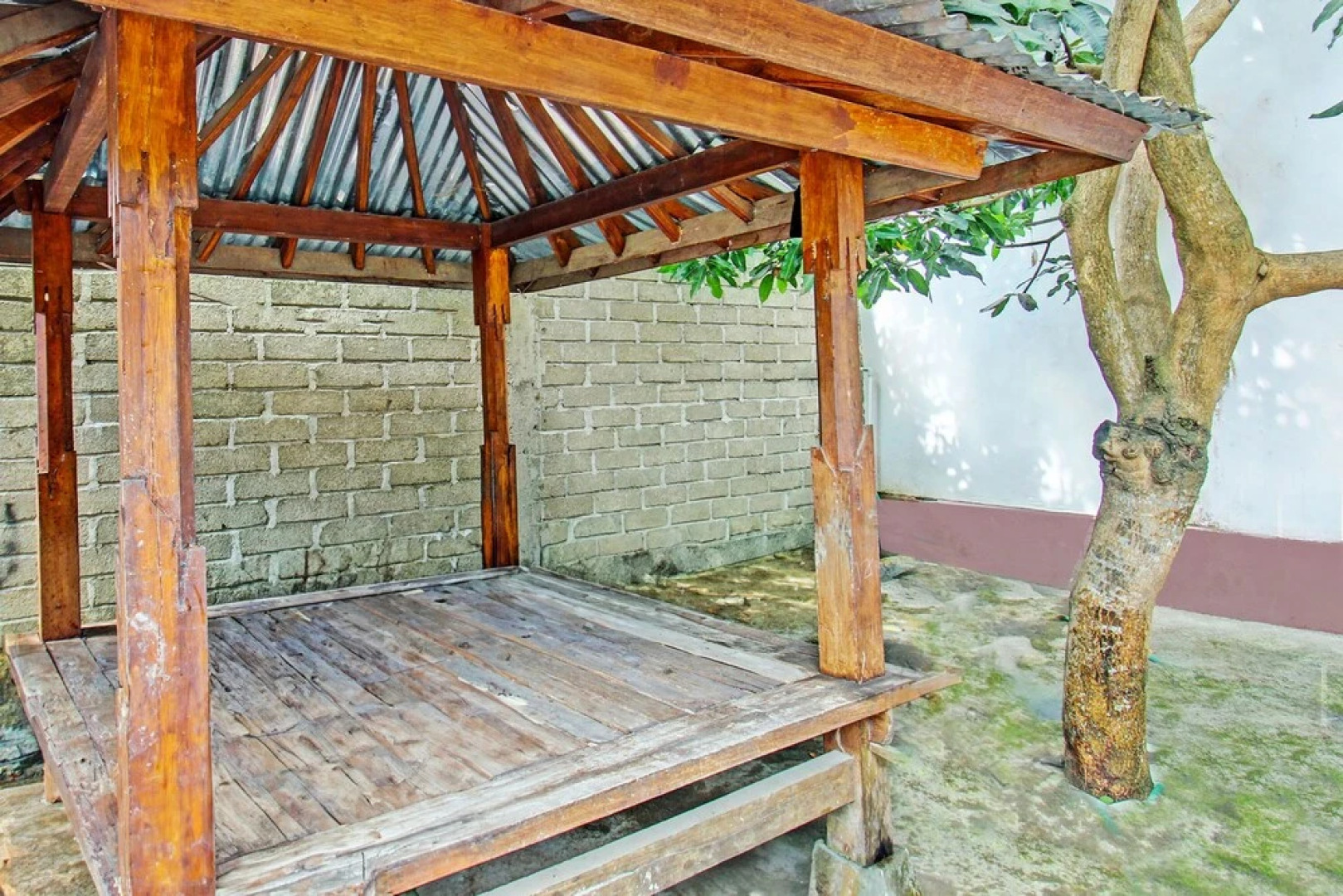 OYO Life  93058 Kos Subur