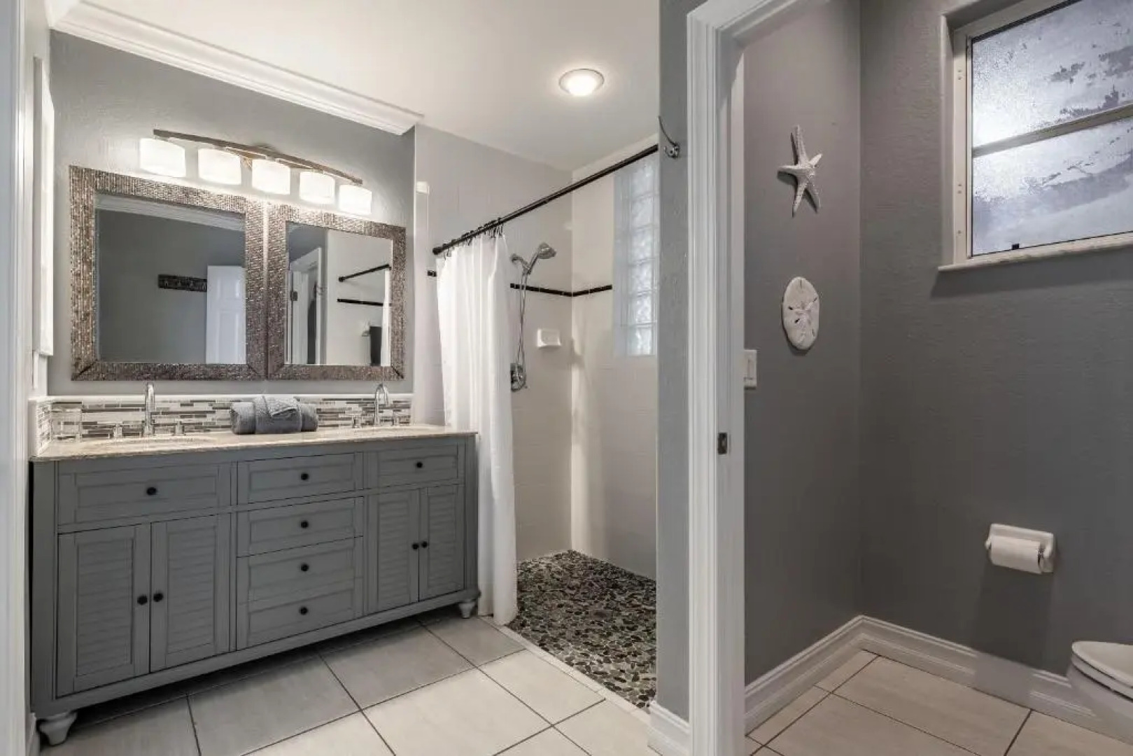 STUNNING Villa with Custom pool, Spa, pool table, Kayaks & sleeps 14! - Villa Flandria - Roelens