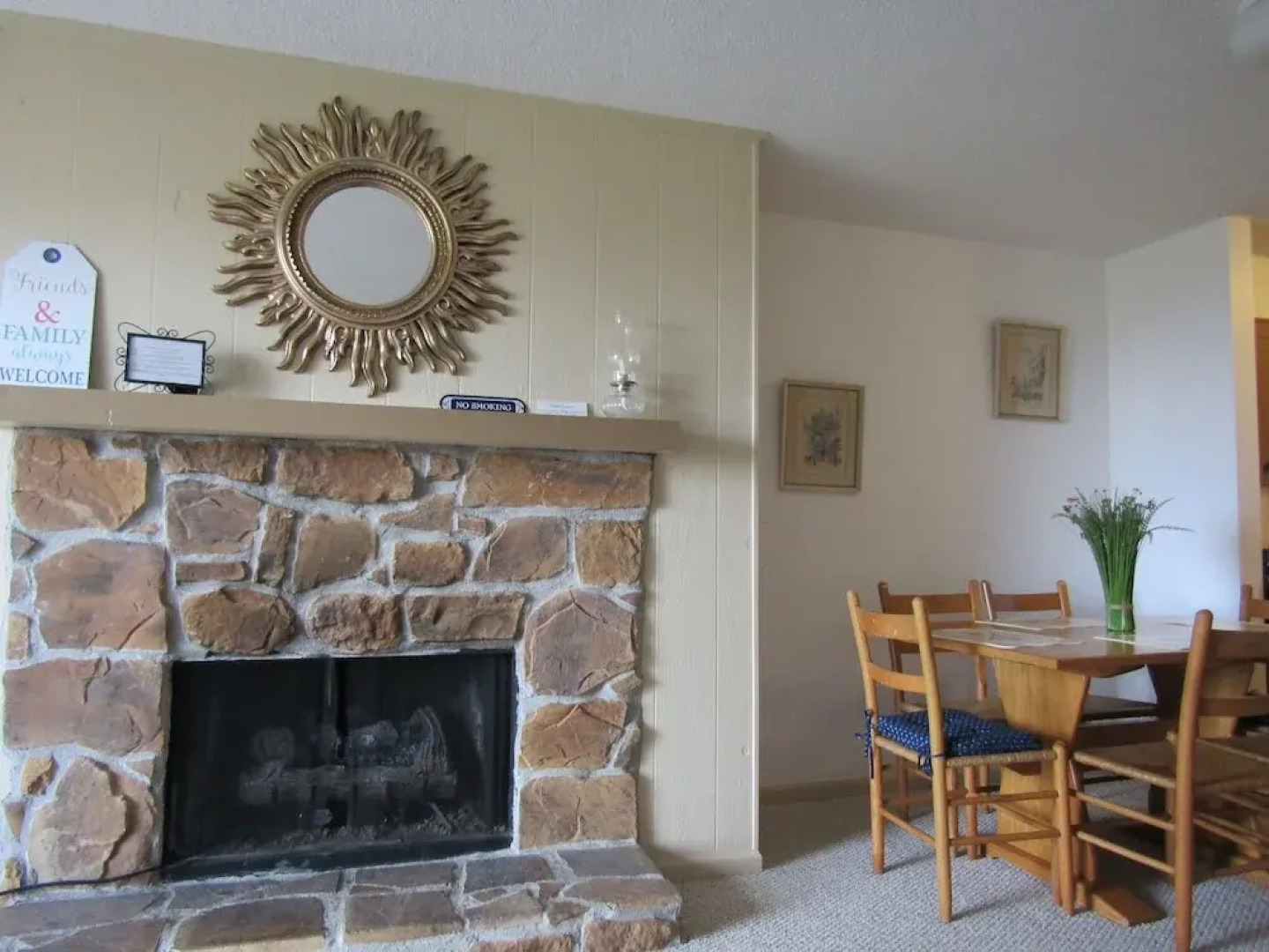 Cozt Downstairs Skyleaf D1 Condo by RedAwning