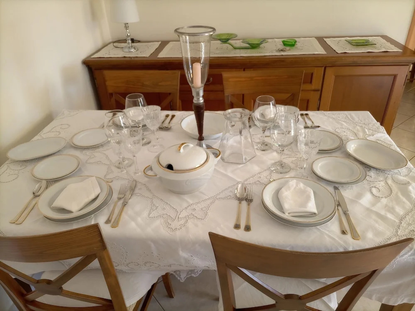 Ranias Luxurious Apartment